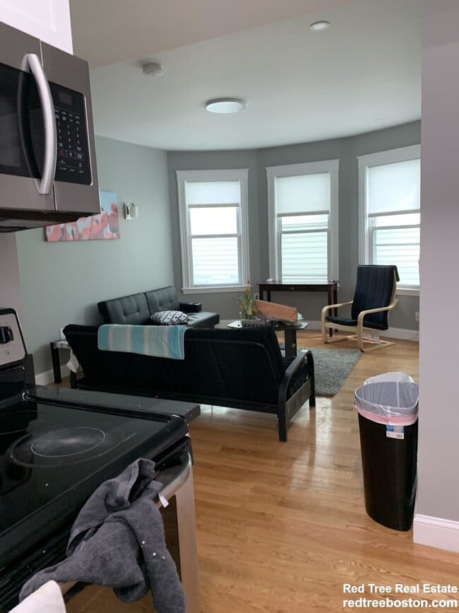 Photo - 146 Hillside St Unit 3