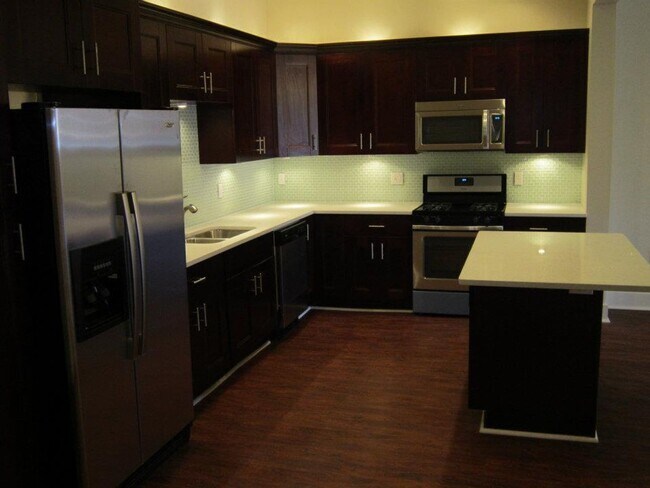 Photo - Luxury College Rental - South Side Flats