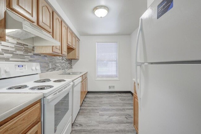 Photo - Riverton Knolls Apartment and Townhomes