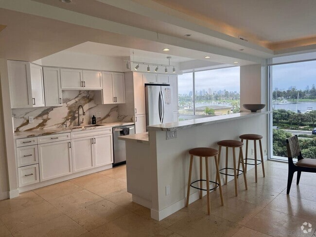 Building Photo - 1770 Avenida Del Mundo Unit 204 Rental