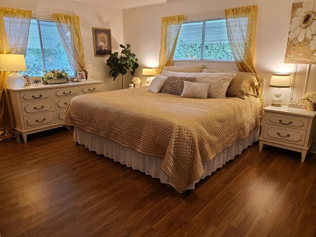 Building Photo - 4482 King Theodore Dr