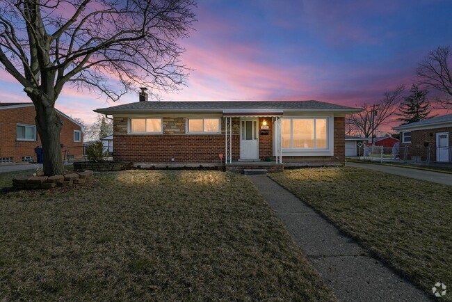 Building Photo - 3746 Jarvis Ave Rental