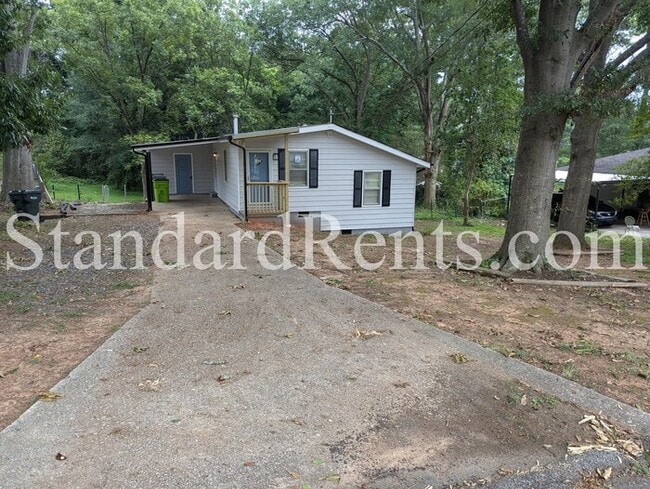Building Photo - 263 Rocking Hill Dr SW Rental