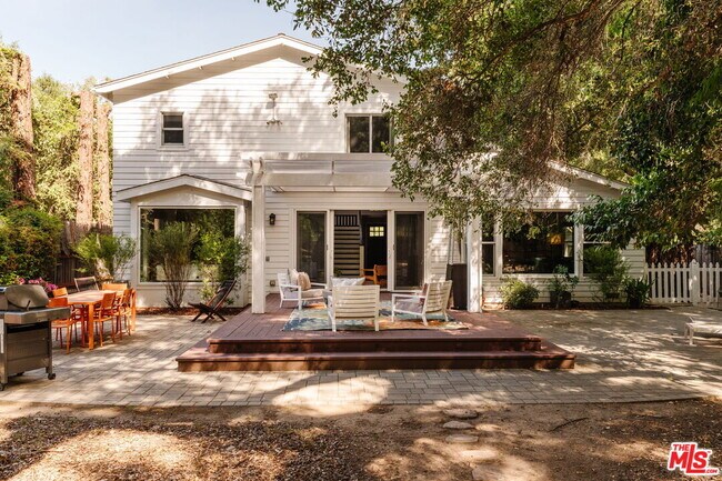 1514 Willow Dr