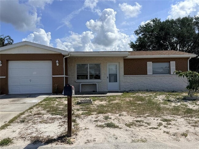 Building Photo - 8437 Luray Dr