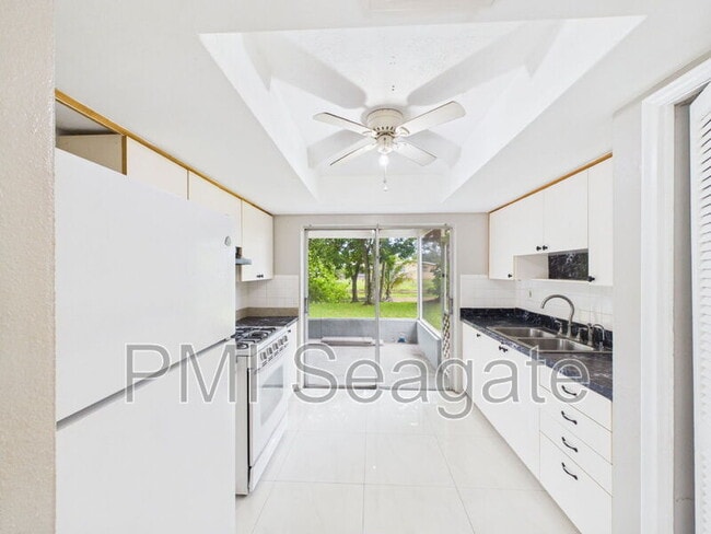 Photo - 7620 NW 21st St