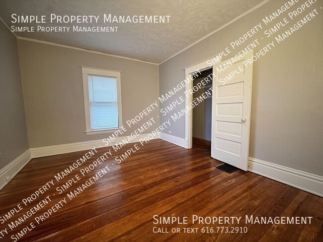 Photo - 1036 Lafayette Ave NE Unidad 1