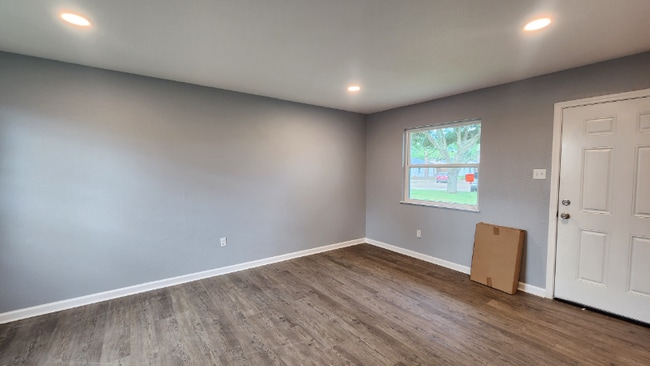 Photo - 219 Leon St Unit 18