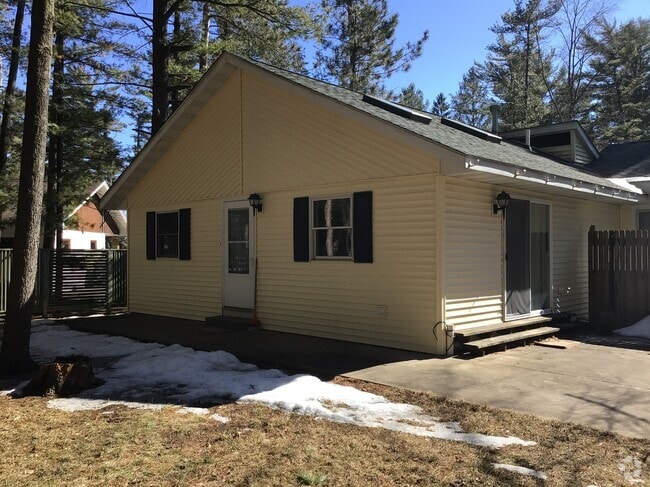 Building Photo - 443 Two Mile Ave Unit B Rental