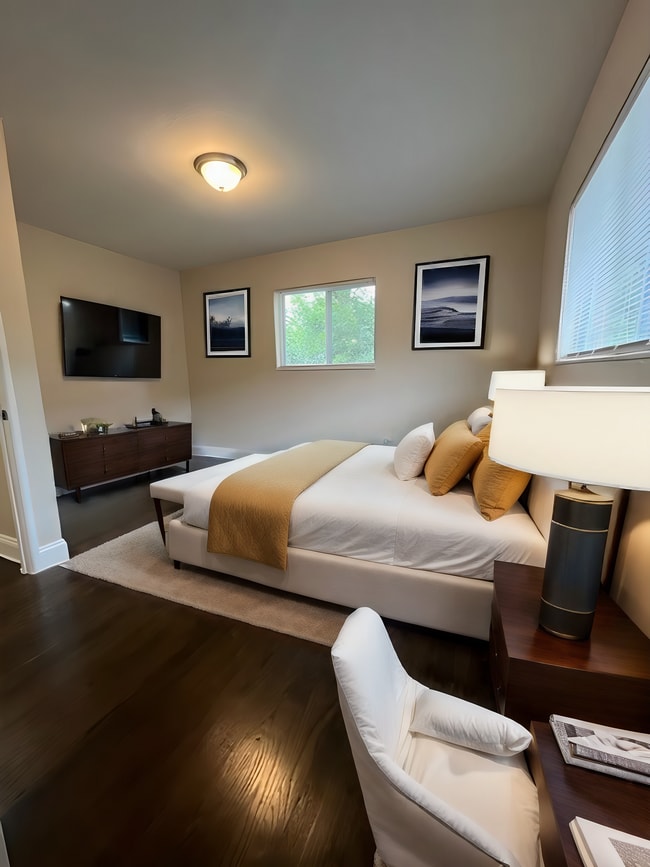 Photo - University Villa Apartments