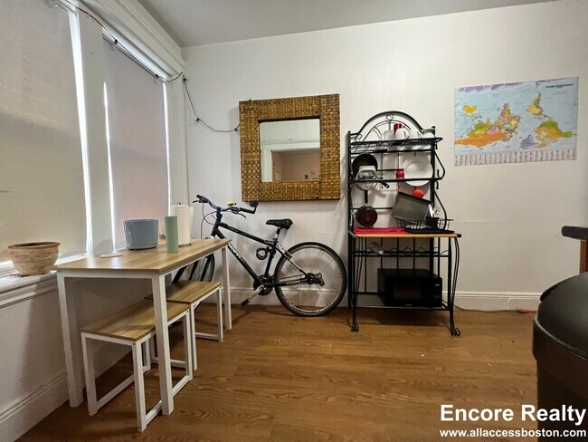 Photo - 200 Kelton St Unit 25W-15