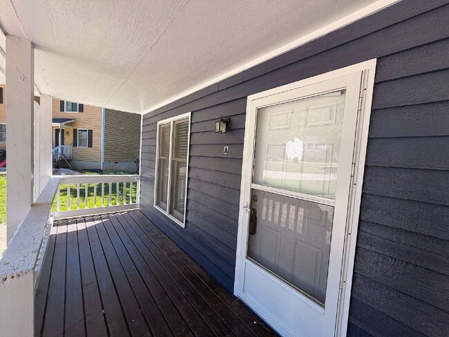Cozy 2 Bedroom Unit in Garner!