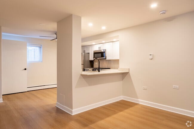 1BR, 1BA - 500SF - Dining Room