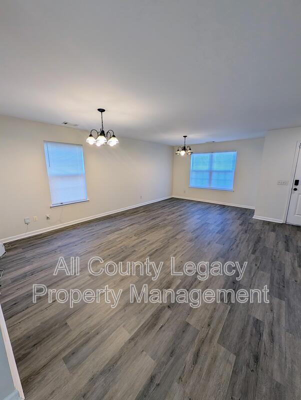 Photo - 2870 Storybook Ln