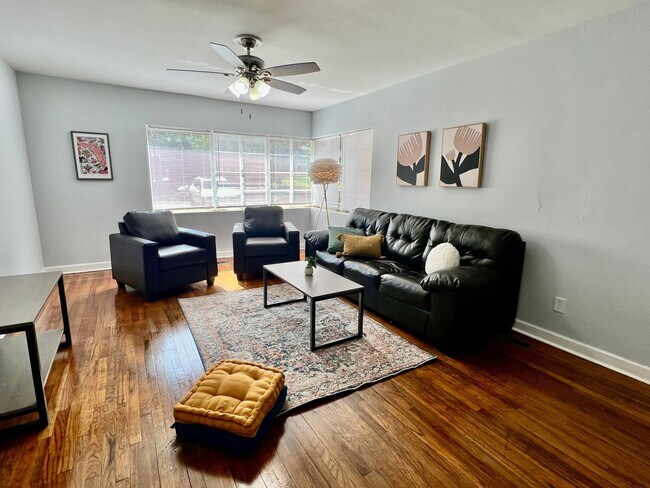 Photo - 4 BR 3 BATH ON WESTRIDGE!