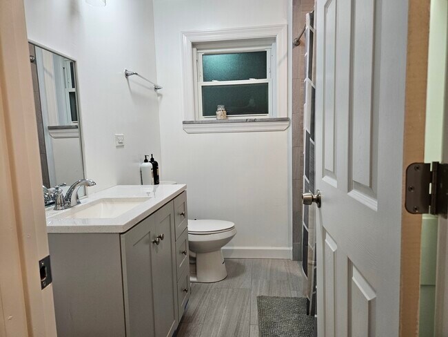 Photo - 5565 W Gladys Ave