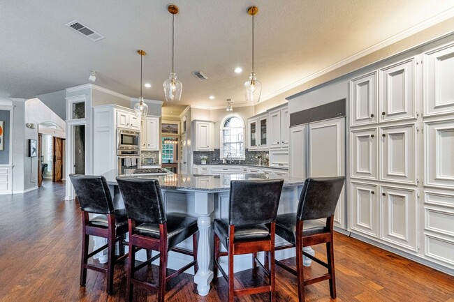 Photo - 8311 Shoregrove Dr