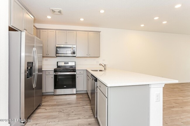 Photo - 1605 Cluny Rd