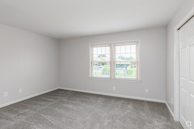 2BR, 1.5BA - 1,306SF - Primary Bedroom