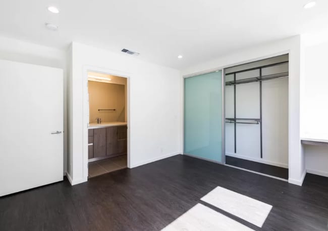 Photo - 1434 10th St Apartamento Unidad 8