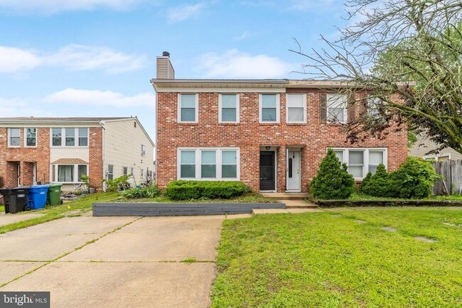Photo - 75 Fomalhaut Ave House