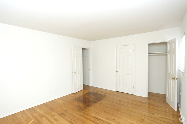 One Bedroom Bedroom