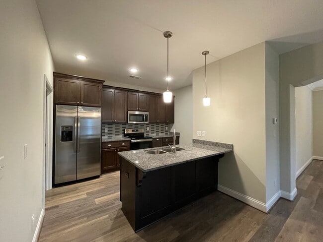 Photo - Beautiful 3 Bedroom 2 Bath Condominium