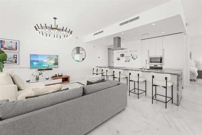 Photo - 700 NE 26th Ter Unit 700