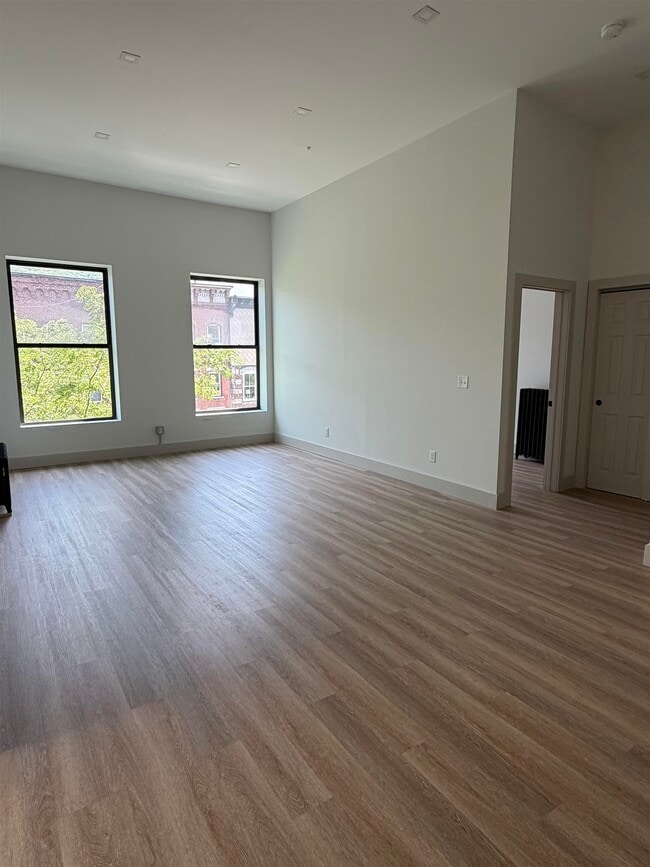 114 Main St Unit 31