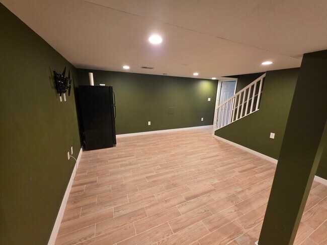 Photo - 7509 Lenham Dr