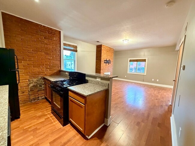 Photo - 3947 Mintwood St Unit 2