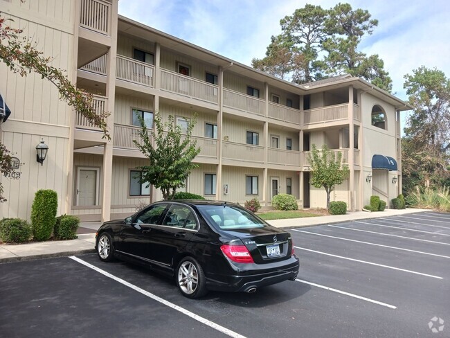 Building Photo - Available now! - 2 Bedroom, 2 Bath, 1st Fl... Rental