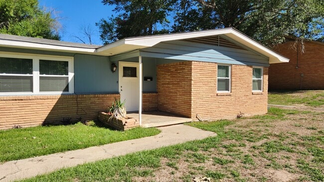 Photo - 3114 Tanglewood Dr