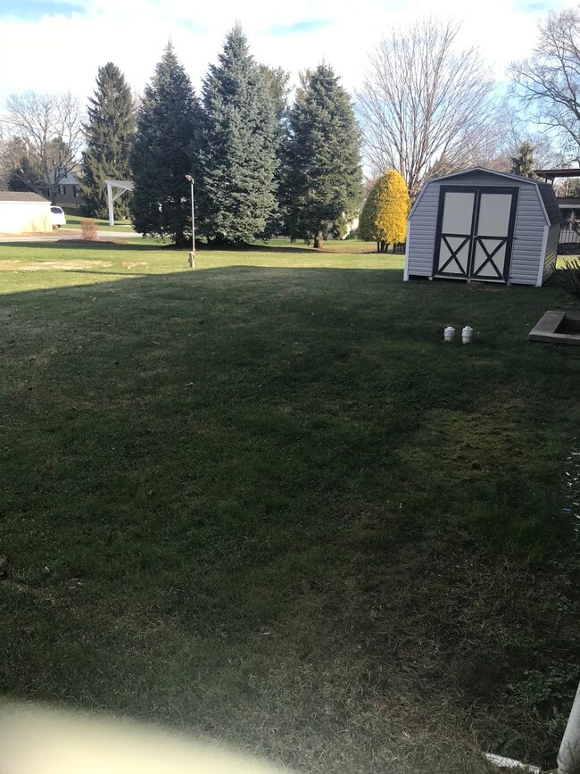 Photo - 625 E Queen St