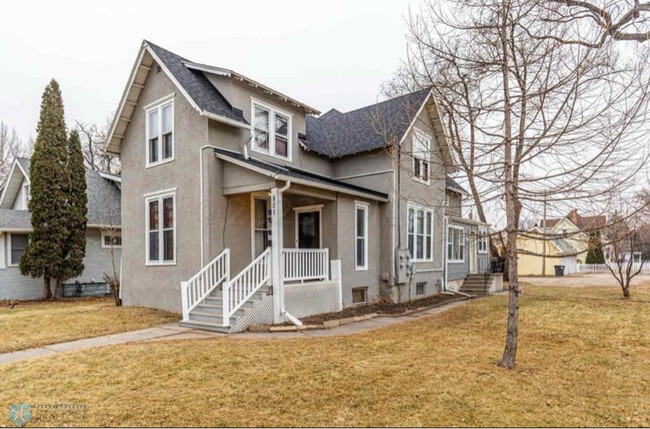 Building Photo - 801 3rd St N Rental