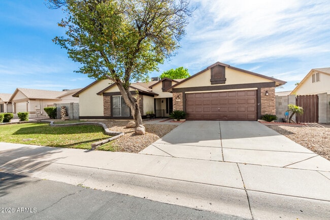 Photo - 18853 N 40th Pl