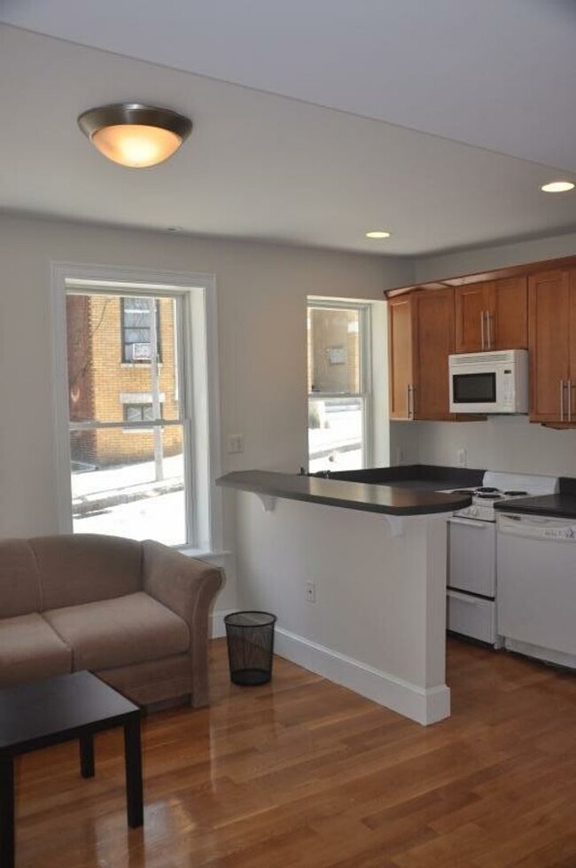 Huntington 4-Bed - Huntington 4-Bed Rental