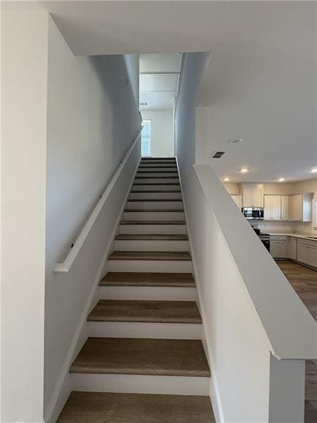 Photo - 162 Milledge Cmns Dr NE