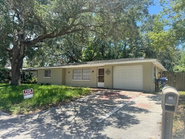 Building Photo - 7226 San Salvadore Dr Rental