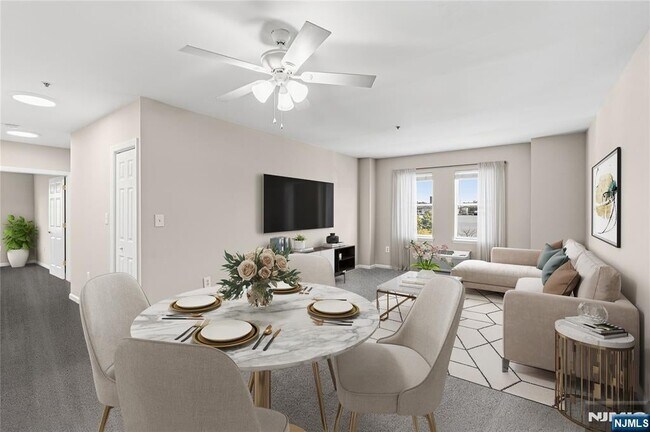 Photo - 905 River Rd