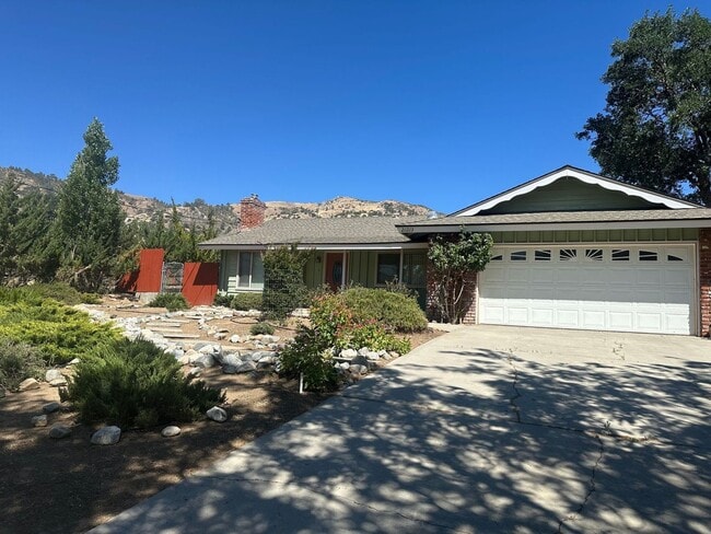 3+2 West Golden Hills READY NOW! - 3+2 West Golden Hills READY NOW! Casa
