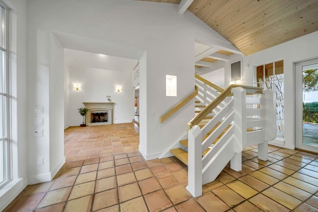 Photo - 1041 Las Amigas Rd