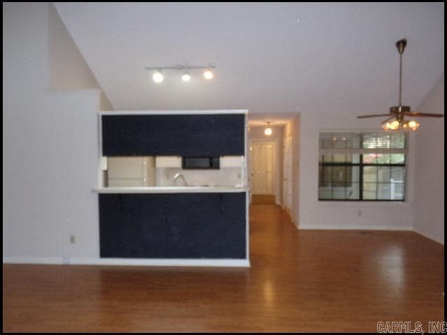 Photo - 16 Woodlore Cir