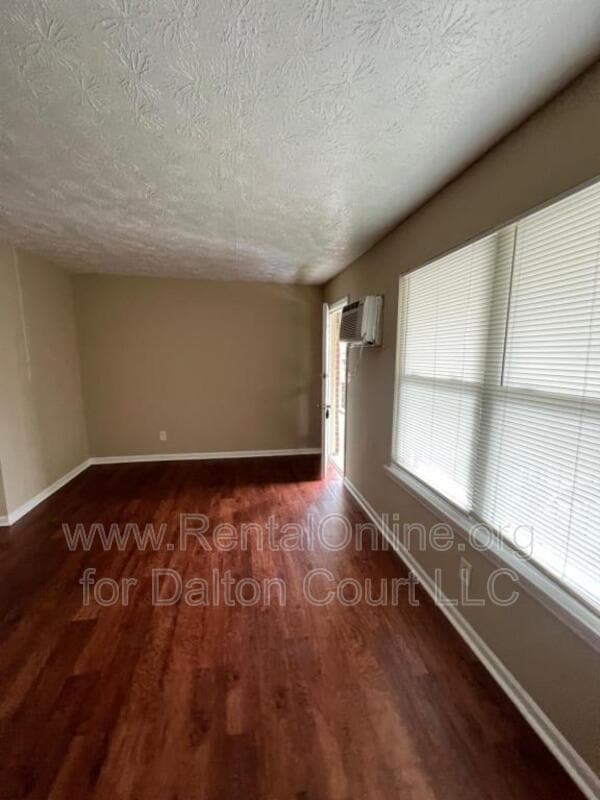 Photo - 1972 Cambridge Dr Unit 31