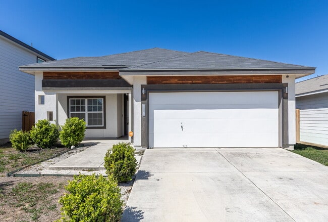 Building Photo - 115 Katy Post