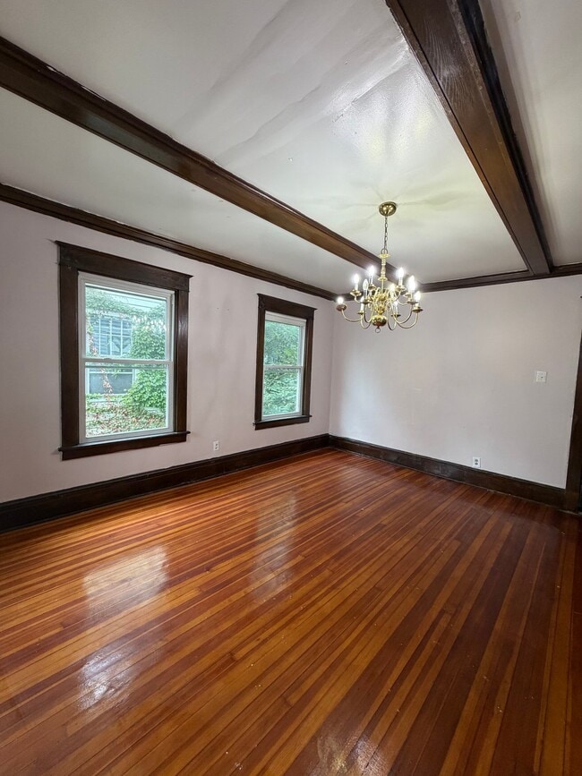 261 Manning Blvd