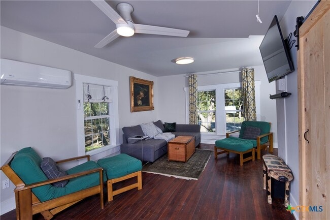 Photo - 835 Old Ranch Rd 12