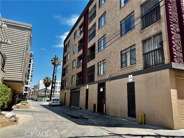 Photo - 225 W 6th St Unit 502