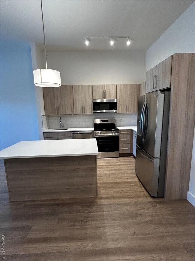 Photo - 4180 Sunrise Hwy