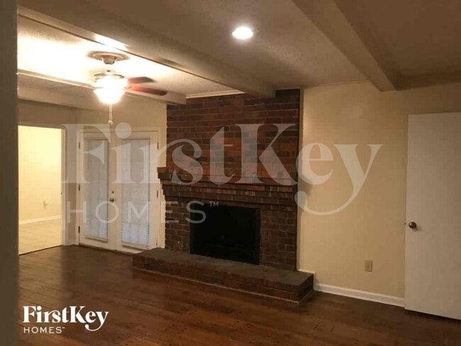 Photo - 5712 Fox Bend Ave